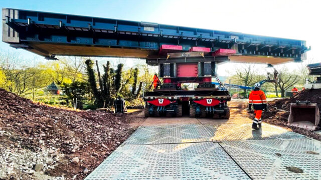Osprey SPMTs lifting Pentsone Bridge into place for Network Rail